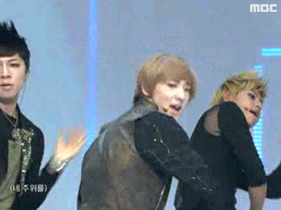 U-Kiss『빙글빙글』 클립 이미지