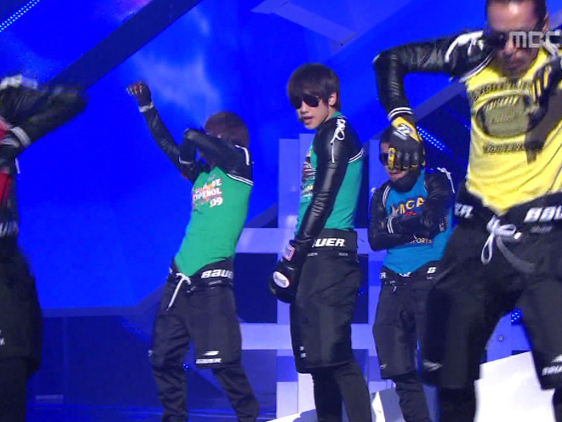 비『Hip Song』 클립 이미지