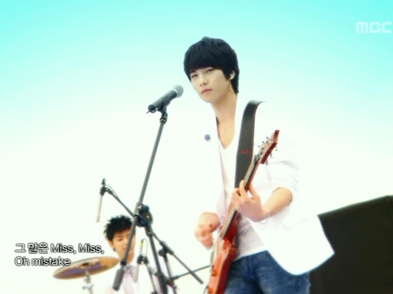 CNBLUE『LOVE』 클립 이미지