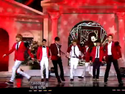 슈퍼주니어, 크리스마스와 어울리는 레드 의상 "역시 센스 넘쳐" 클립 이미지