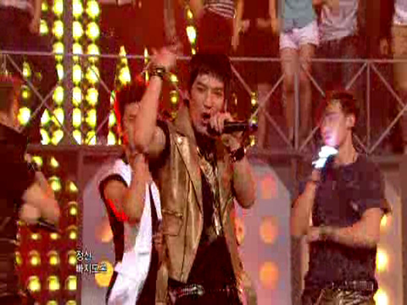 2PM『Hands up』 클립 이미지