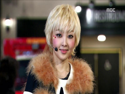 살찐 고양이 『예쁜 게 다니』 클립 이미지