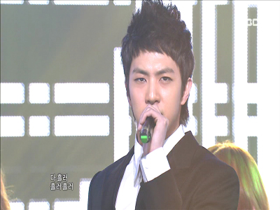 써니힐, 엠블랙 천둥과 함께 중독성 강한 "베짱이 찬가"