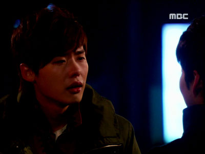 이종석, 김지원 마음 훔쳐간 윤계상에 "나보다 잘난게 뭐야?" 클립 이미지