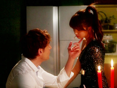 하선, 섹시하선 변신 "줄리엔강 옷 찢었다"  클립 이미지