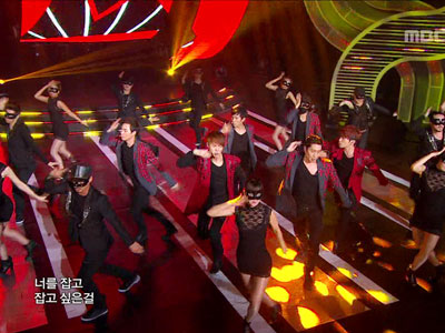 신화 "Venus" 클립 이미지