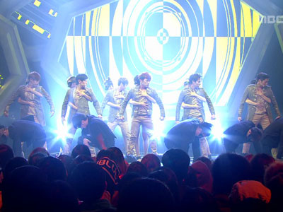 신화 "Venus" 클립 이미지