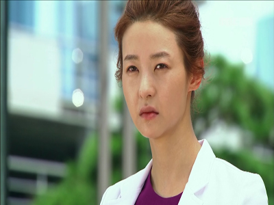 외로운 최인혁 뒷모습, 이민우-강재인-신은아 "착잡" 클립 이미지