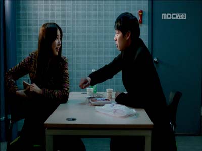 이수연-한정우, 취조 속 싹트는 사랑 클립 이미지