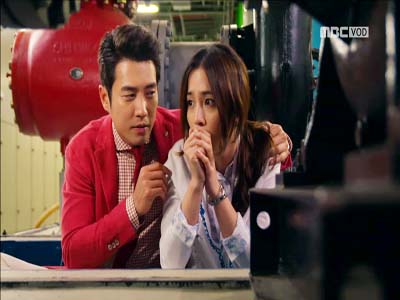 정우(주상욱), 테러 핑계로 애라(이민정)와 단둘이 꼭 붙어서♡ 클립 이미지