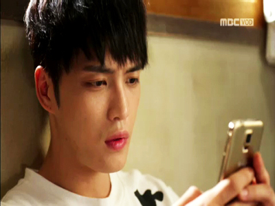 정희(백진희), 영달(김재중)에게 진심 충고 "도박에 인생 걸지 말라" 클립 이미지