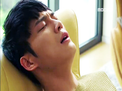 영달(김재중) 잃어버린 기억.. 동수(이범수)와 똑같은 과거 '형제사실 알게 될까?' 클립 이미지