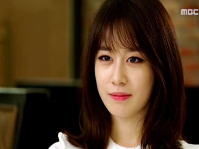 영달(김재중), 유진(지연)에 솔깃 거래 제안…한 배 탈까?  클립 이미지