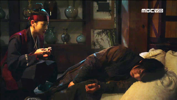 "잊지 않았어?!"…신율(오연서), 사랑의 징표 지닌 왕소(장혁)에 반색 클립 이미지