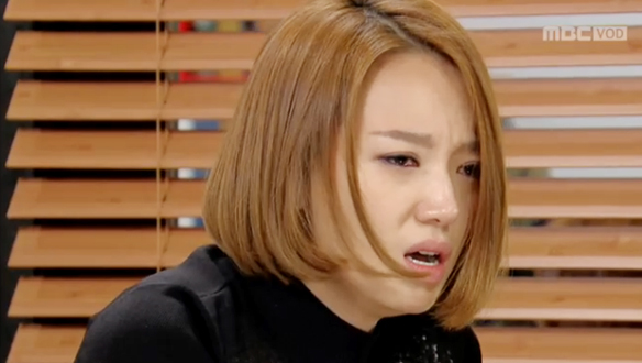 "평생 숨어서 살고싶어?!", 세나(김민경), 화경(금보라) 협박에 굴복, 이혼서류에 도장 찍었다 클립 이미지