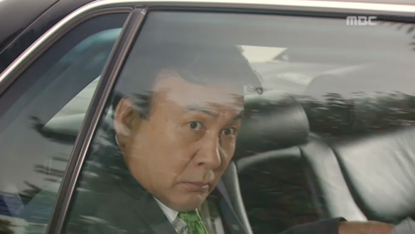 "저 사람이 허상순 장모라고?"…엄회장(박영규), 정애(차화연) 정체 알았다 '당황' 클립 이미지