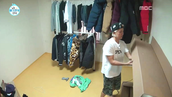 강남, 셀프 인테리어 도전! 옷 선반과 모자걸이까지! 클립 이미지