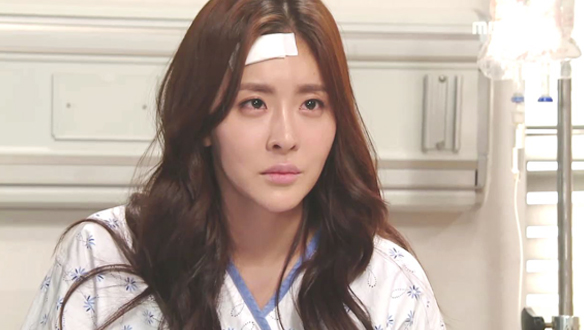 "유지연이 교수님 밀었다"…수정(진예솔), 경찰에게 거짓 진술하며 지연(강성연) 범인으로 몰아 클립 이미지