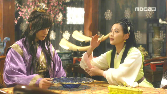 아픈 과거사 고백-왕욱(임주환), 신율(오연서)에 "국혼으로 연인 잃어"  클립 이미지