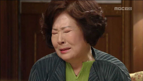 "실은 내가 야야 죽게 한 거나 마찬가지야" … 단실(정혜선), 백야(박하나) 강제 유학 종용 자책 눈물 '후회'  클립 이미지