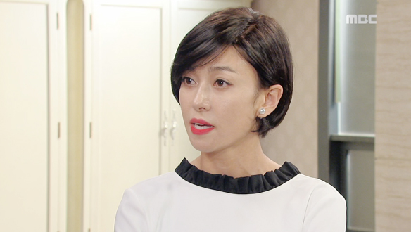 "네 결혼도 비즈니스 중 하나"…혜진(장영남), 유라(고우리) 닦달 '독하네' 클립 이미지