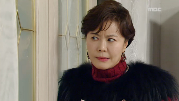 "그 여자 정말 무서운 여자야"…나미(진희경), 정애(차화연) 혼인신고 부추기는 장여사(윤미라)에 '발끈' 클립 이미지