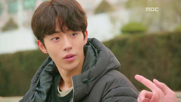 "복주는 내가 알아서 챙길게"…형 재이(이재윤)에게 짝사랑 알리는 준형(남주혁) 클립 이미지