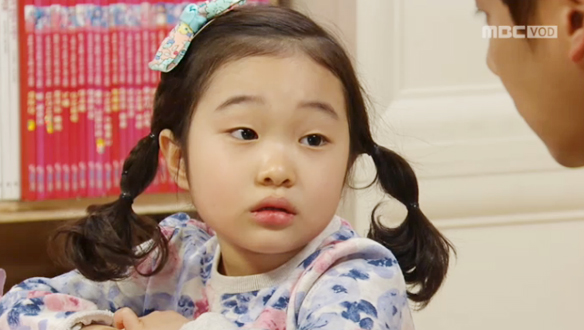 "아빠, 그 아줌마 내 엄마야?", 자두(이한서) 질문에 홍주(송원근) '당황' 클립 이미지