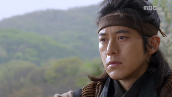“어머니, 눈 좀 떠 보세요!“…태원(고수), 어머니 죽음에 얽힌 과거사 드러나 '원형(정준호)과 연관'