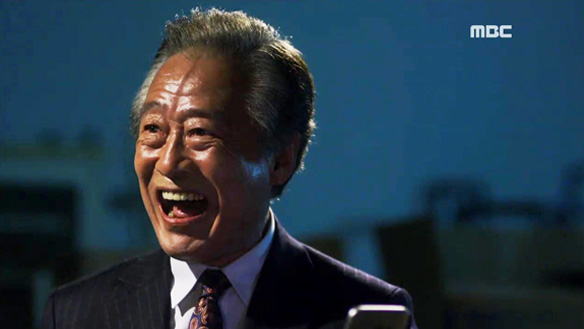 "차지원이 곧 죽는다고? 크하하하!"…은도(전국환), 블랙(이진욱) 시한부 사실 알고 악마의 웃음  클립 이미지