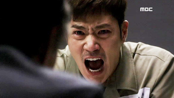 "넌 악마야"…선재(김강우), 마리(유인영) 생명 위협하며 살인죄 뒤집어 쓰라 강요하는 은도(전국환)에 '분노' 클립 이미지