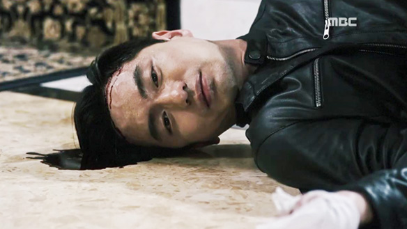 "지원이 죽었나봐"…드디어 만년필 손에 넣은 블랙(이진욱), 복수와 행복 눈 앞에 두고 이대로 죽나 클립 이미지