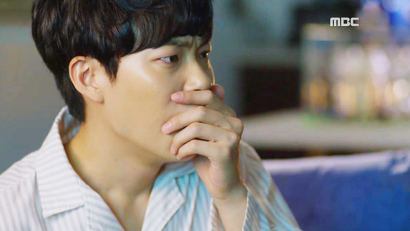 "혹시 버킷리스트 아닌가?"…수호(류준열), 보늬(황정음) 시한부 인생으로 착각 클립 이미지