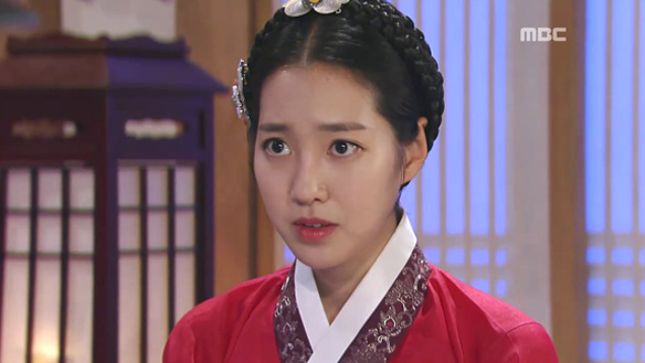“귀한 운 타고난 아들 있다“…수청 위기의 옥녀(진세연), 덕흥군(정성운) 술 시중 들며 '신점'