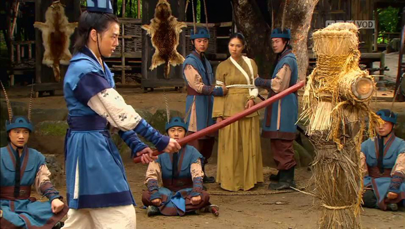 “내가 변하면 모든 게 변한다.“ 우직한 유신(이현우)과 맞서는 천명(신세경)