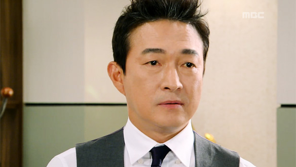 "아버지로서 용납이 안됐겠지"…화영(이일화)이 자신의 아이를 낳고 길러왔음을 직감하는 캐빈(이재룡) 클립 이미지