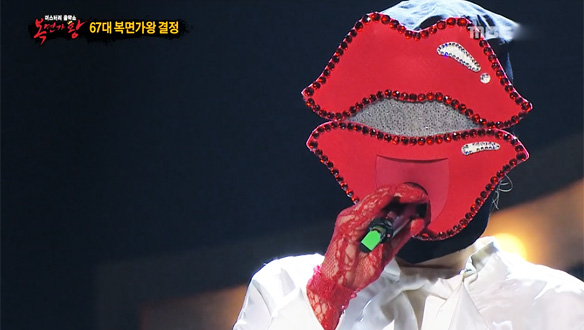 마성의 가왕 '입술 위에 내 노래에 츄 레드마우스'의 3연승을 향한 방어전 무대! < 겨울비 > 클립 이미지