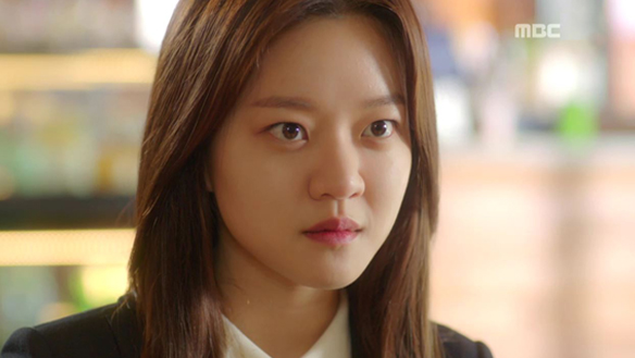 "지렁이 맛을 보여주마"…서현(김동욱)에 반격하는 호원(고아성), 명예훼손 '고소' 클립 이미지