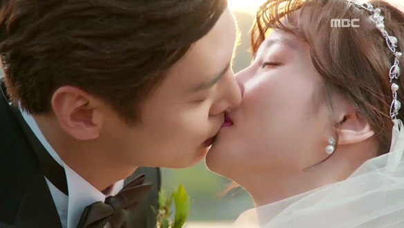 “키스해! 키스해!“…모두의 축복 속에서 결혼식 올리는 성준(이태환)♥동희(박은빈)