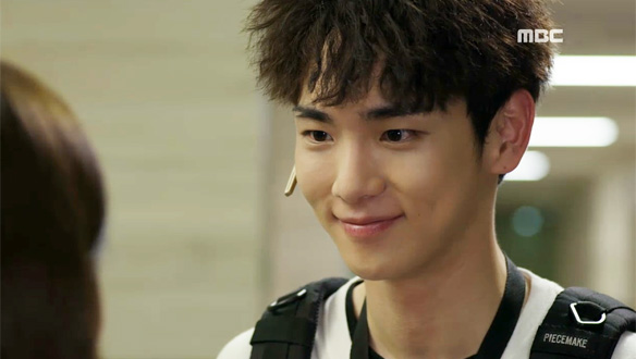 "상상 초월하게 예쁘다"…경수(샤이니 키), 보미(김슬기)와 오프라인 첫 만남 클립 이미지