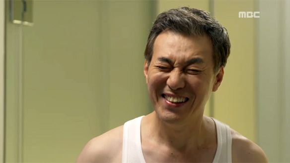 "시키는 대로 합죠, 마님"…신모(김갑수), 영혜(김미숙)에 잘 보이려 머슴 변신 '굽신굽신' 클립 이미지