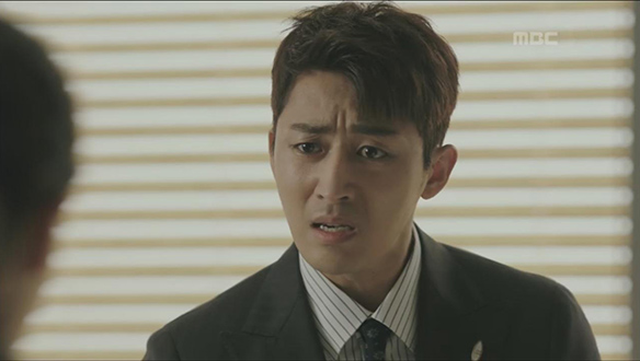 "돌았어? 이 가방이 어떤 가방인데!!"…진용태(손호준), 주스로 물든 '1억짜리 가방' 확인하고 분노 클립 이미지