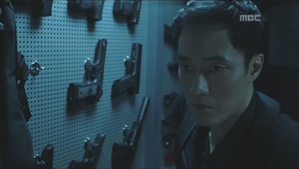 "무슨 일이에요!"…본(소지섭), 괴한에 납치된 애린(정인선) 구해낼 수 있을까? 클립 이미지