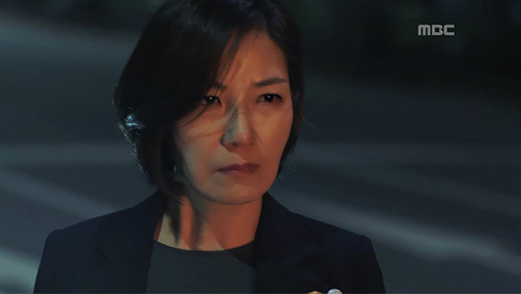 “내가 죽지 않으면 포기하지 않을 테니까 “…본(소지섭)이 탑승한 차량이 그대로 폭파!