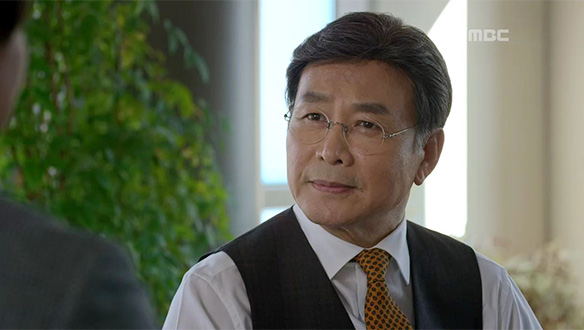 "그 자리가 참 오래 아파서 말이다"…아들 진유(연정훈)가 안쓰러운 최재학(길용우) 클립 이미지