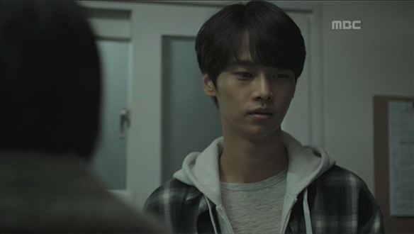 의미심장한 말을 하는 은호