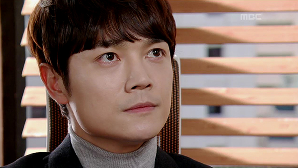 '여긴 내 부서야, 김인영씬 내 부하직원이고'…틀어지는 형제 사이? 인영(신다은)의 문제로 준희(서도영)와 말다툼을 하는 동빈(이재황) 클립 이미지