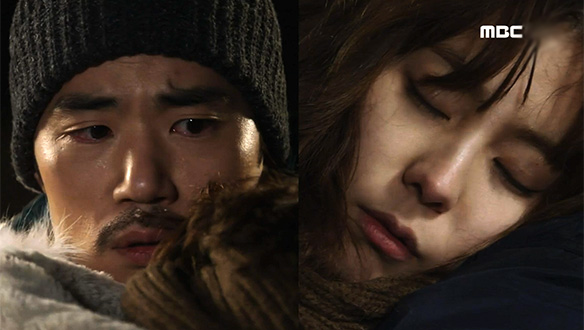 괴한에 습격 당하는 승주(유이)를 구해주는 작두(김강우) 클립 이미지