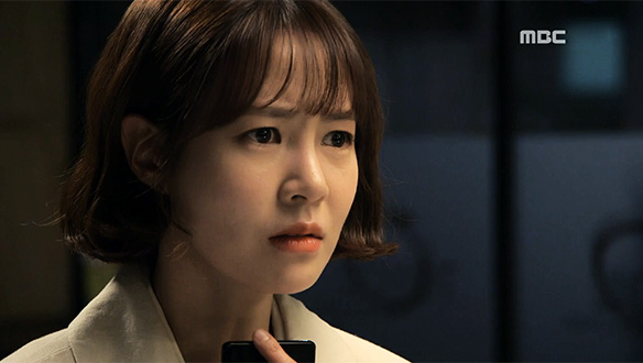 "날 죽인 놈의 딸이랑 웃고 있는 널 보면서"…지석(구원)과의 악연을 알고 충격에 휩싸인 고야(최윤영) 클립 이미지