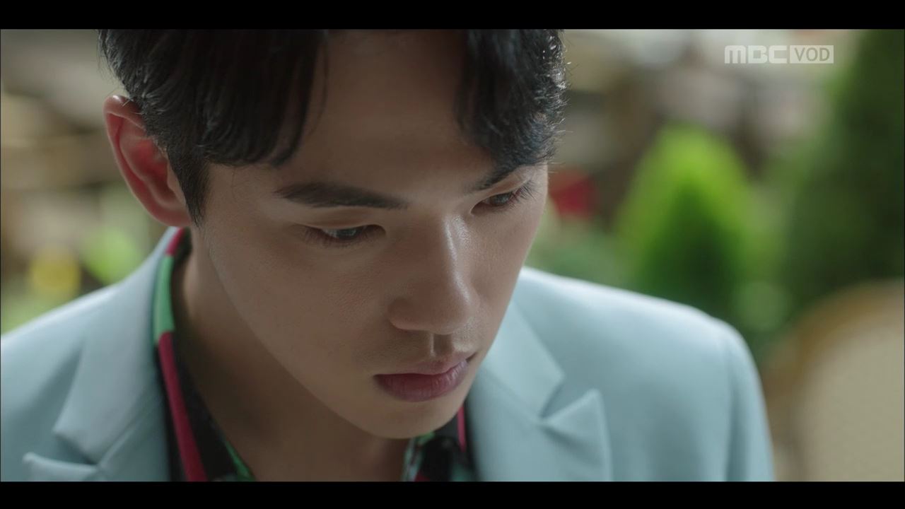 "우리 채하는 더 먹고 갈 거야?"…어긋나는 사랑, 의지할 곳 없는 일방통행   클립 이미지